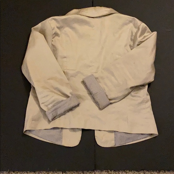 Blazer - Picture 2 of 2